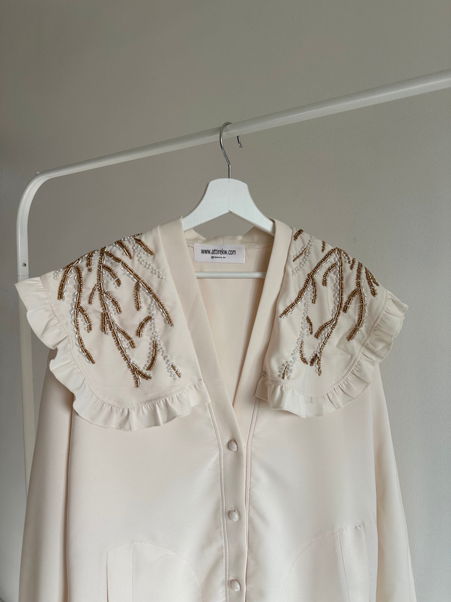 Off-white shirt embellished collar
